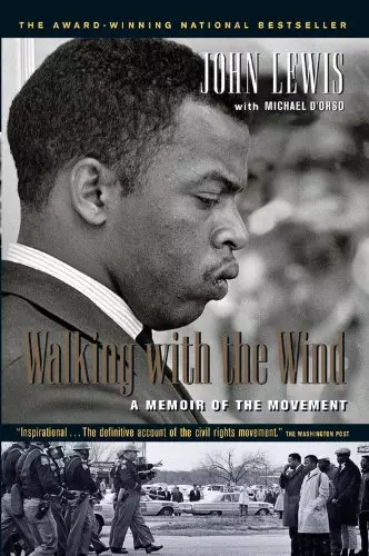 Libro: WALKING WITH THE WIND - Museo Librería Génesis Perú
